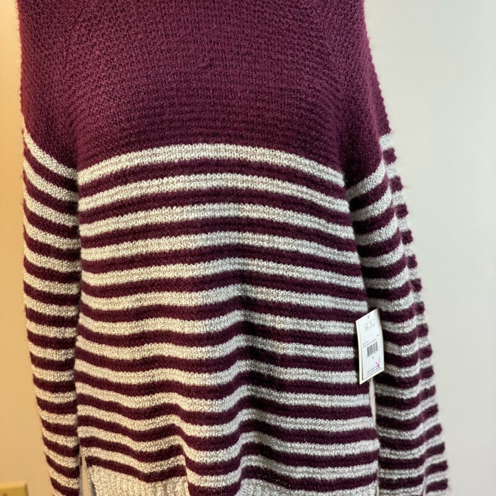 Volcom Sweater - Picture 6 of 8